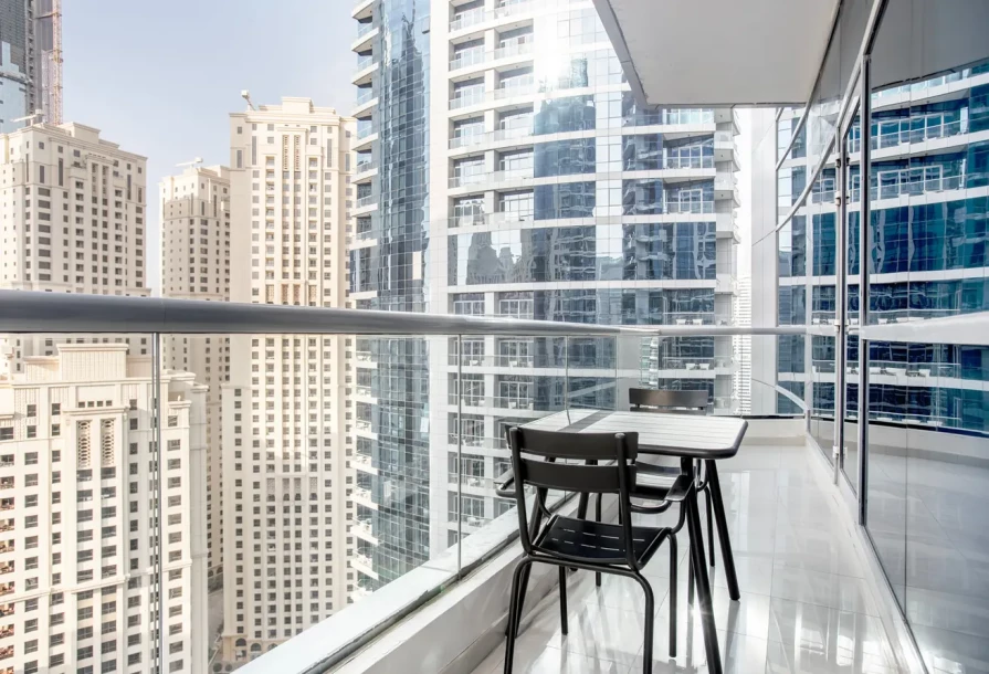 APARTMENT FOR RENT IN CENTRAL TOWER-4