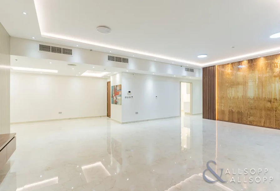 PENTHOUSE FOR RENT IN AMNA-5
