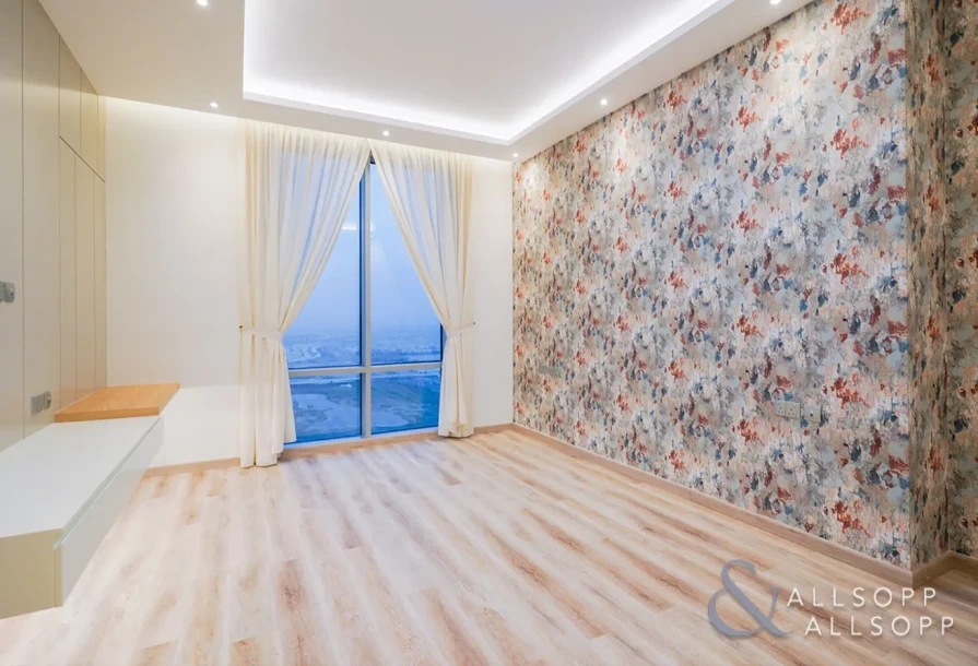 PENTHOUSE FOR RENT IN AMNA-4