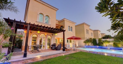 Explore Pros and Cons of Living in Jumeirah Park